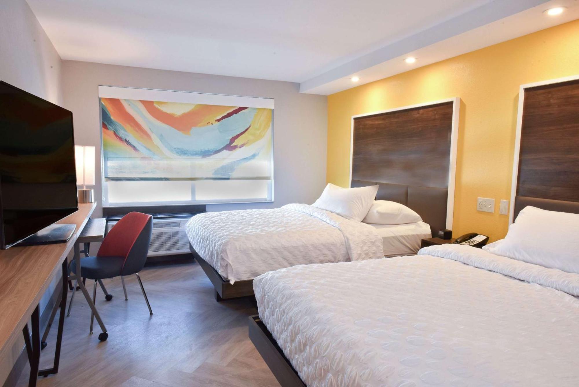 Tru By Hilton Lawrence Otel Dış mekan fotoğraf