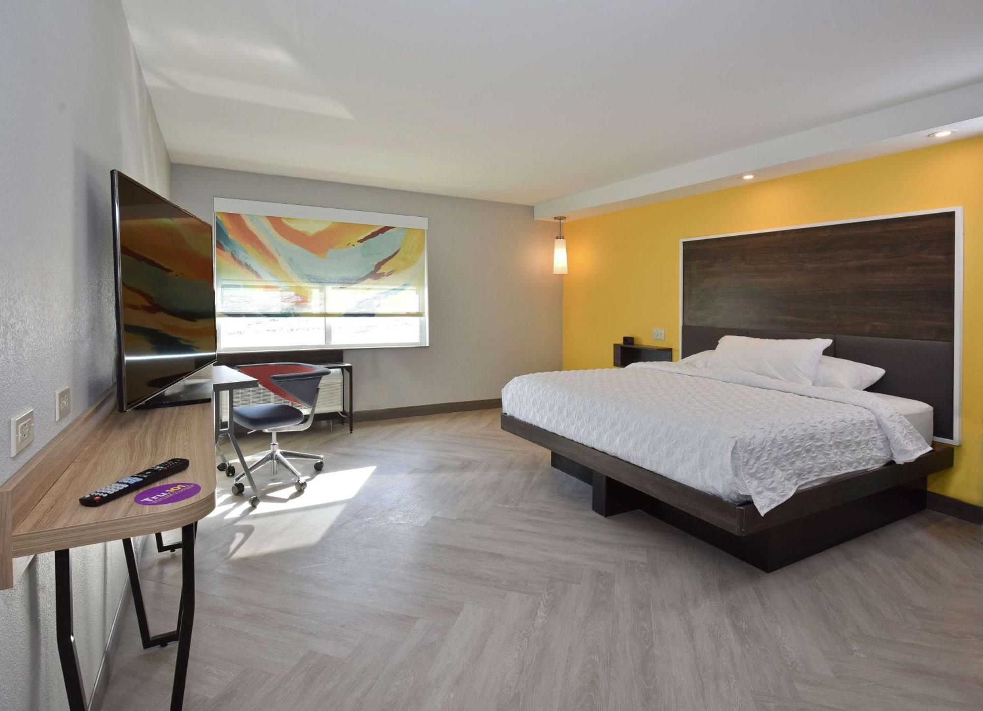 Tru By Hilton Lawrence Otel Dış mekan fotoğraf