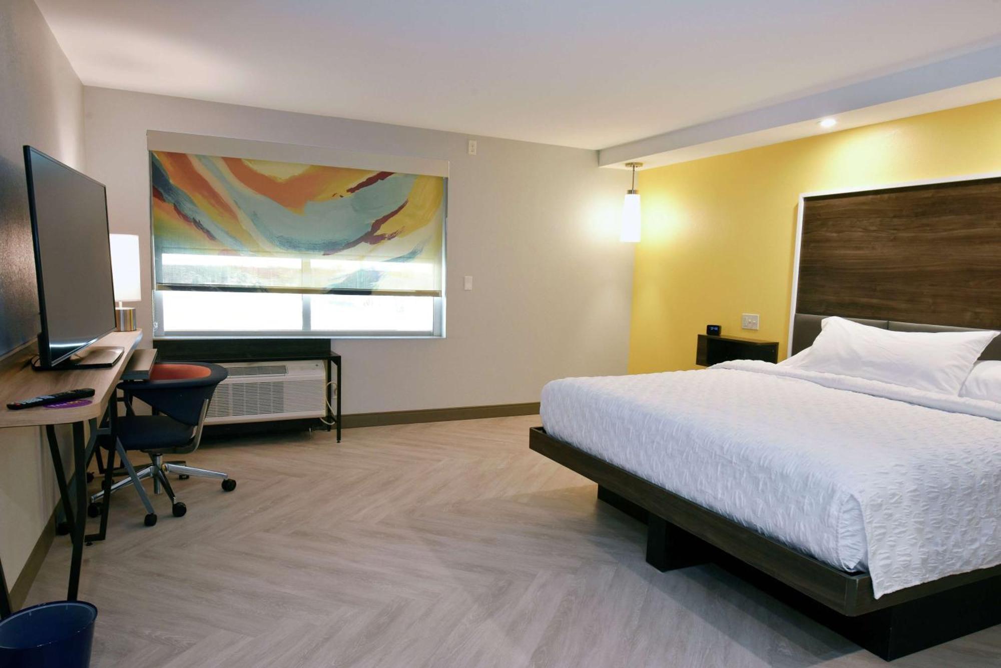 Tru By Hilton Lawrence Otel Dış mekan fotoğraf