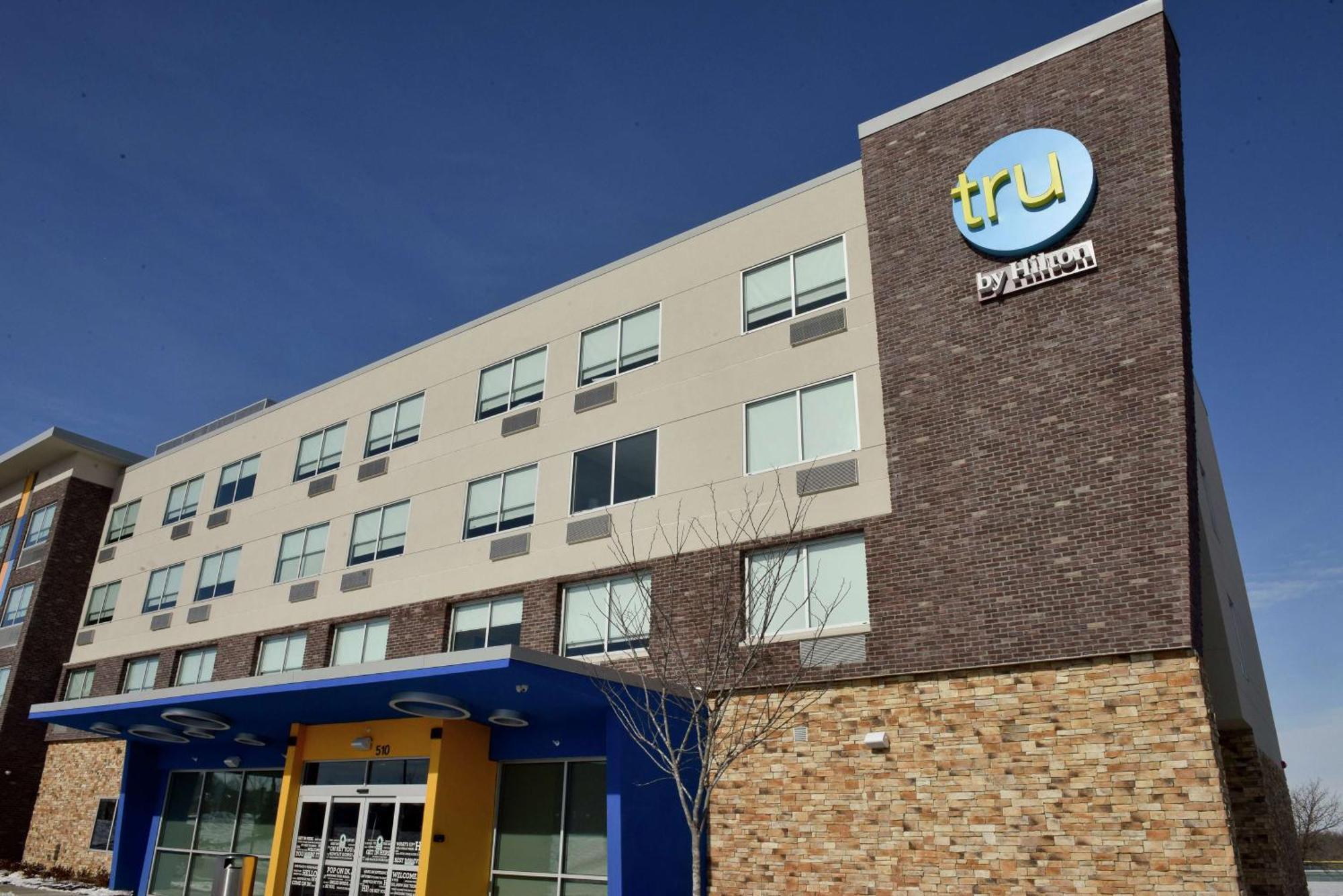 Tru By Hilton Lawrence Otel Dış mekan fotoğraf